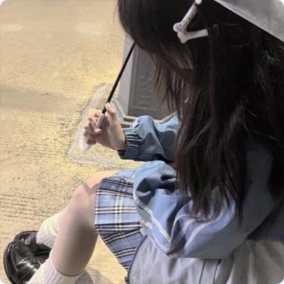 前程似锦的年轻女人